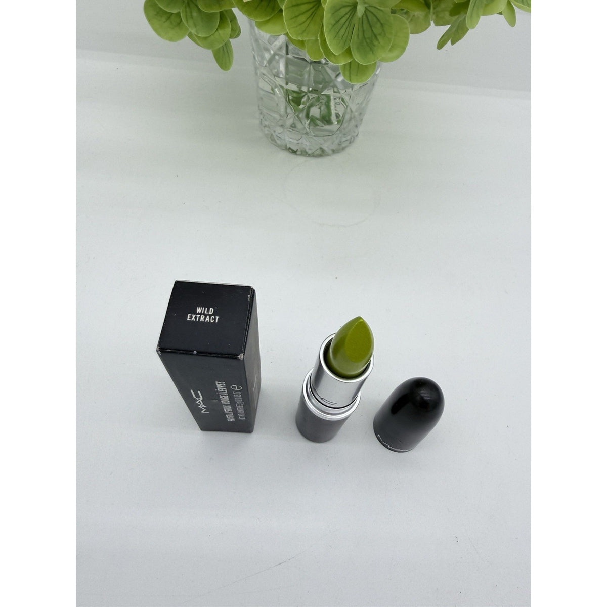 Mac Frost Lipstick Wild Extract Full Size 3 g / 0.10 Oz.