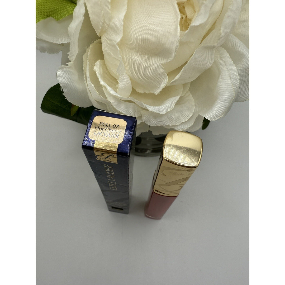 Estee Lauder Pure Color High Intensity Lip Laquer PCLL 07 Hot Cherry Lacquer 6ml