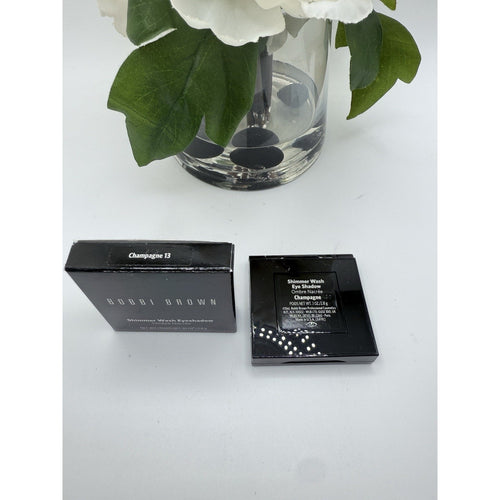 Bobbi Brown Shimmer Wash Eyeshadow CHAMPAGNE 13 - Full Size 0.10 Oz. / 2.8 g