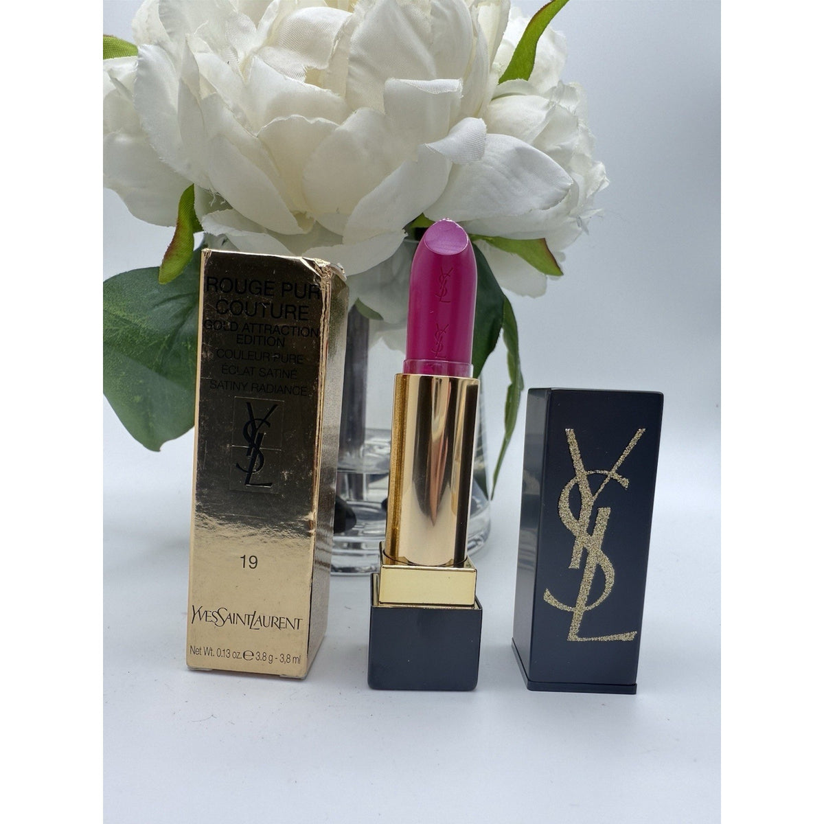 Yves Saint Laurent Rouge Pur Couture Lipstick 19 Le FUCHSIA Limited Edition