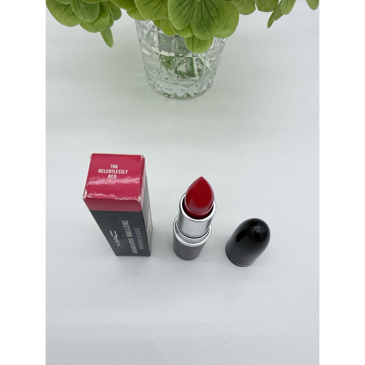 MAC Retro Matte Lipstick - 706 RELENTLESSLY RED - .10 Oz/3g. New in Box