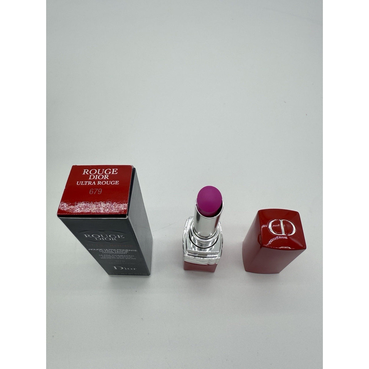 Christian Dior Ultra Rouge Lipstick 679 Ultra Loud 3.2g / .11oz