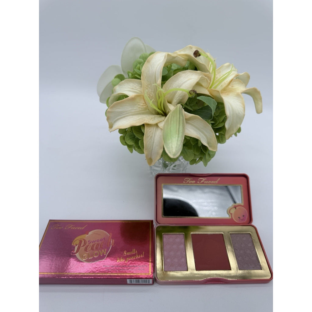 Too Faced Sweet Peach Glow Highlighting Palette
