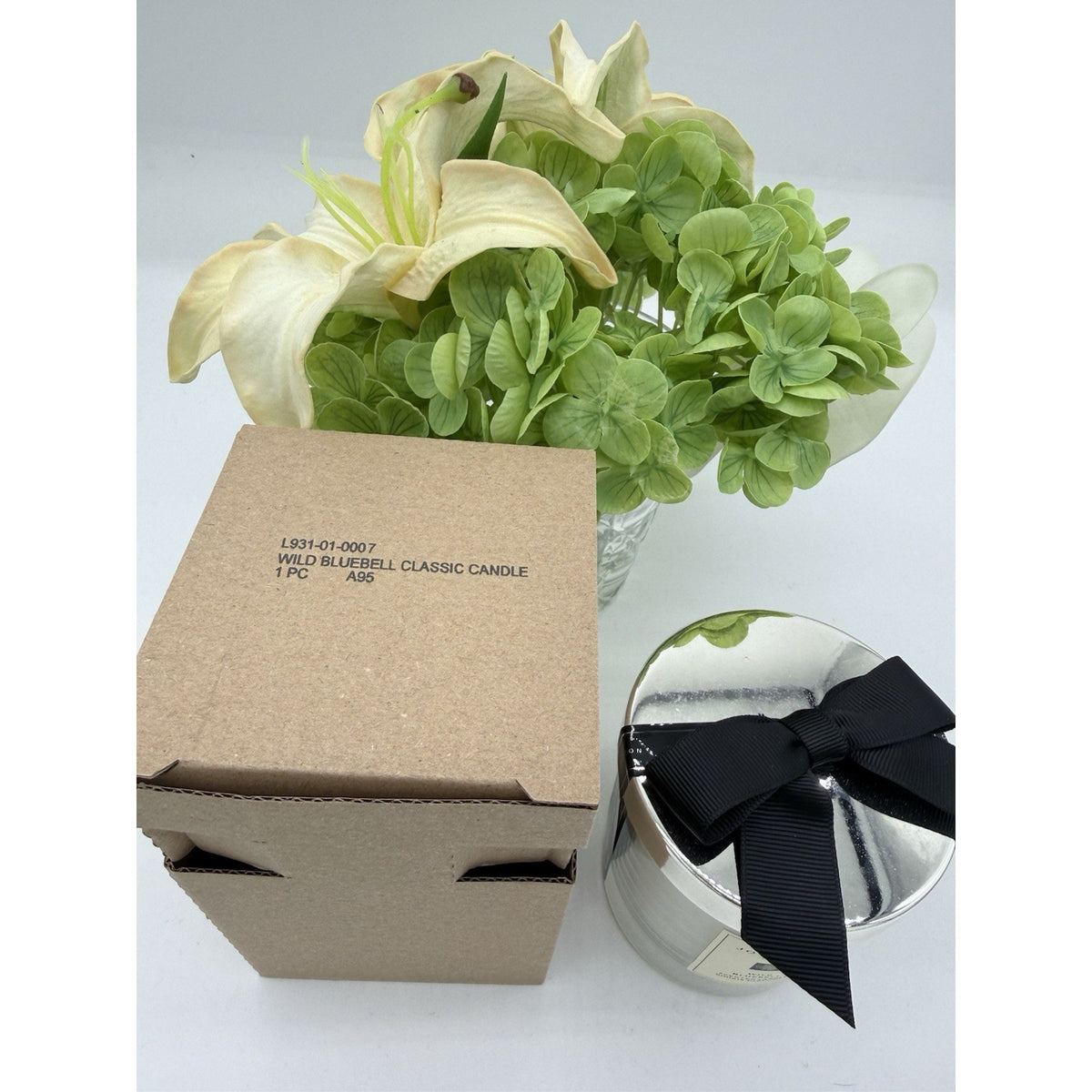 Jo Malone WILD BLUEBELL Scented Candle Full Size 2.5 In / 200 g
