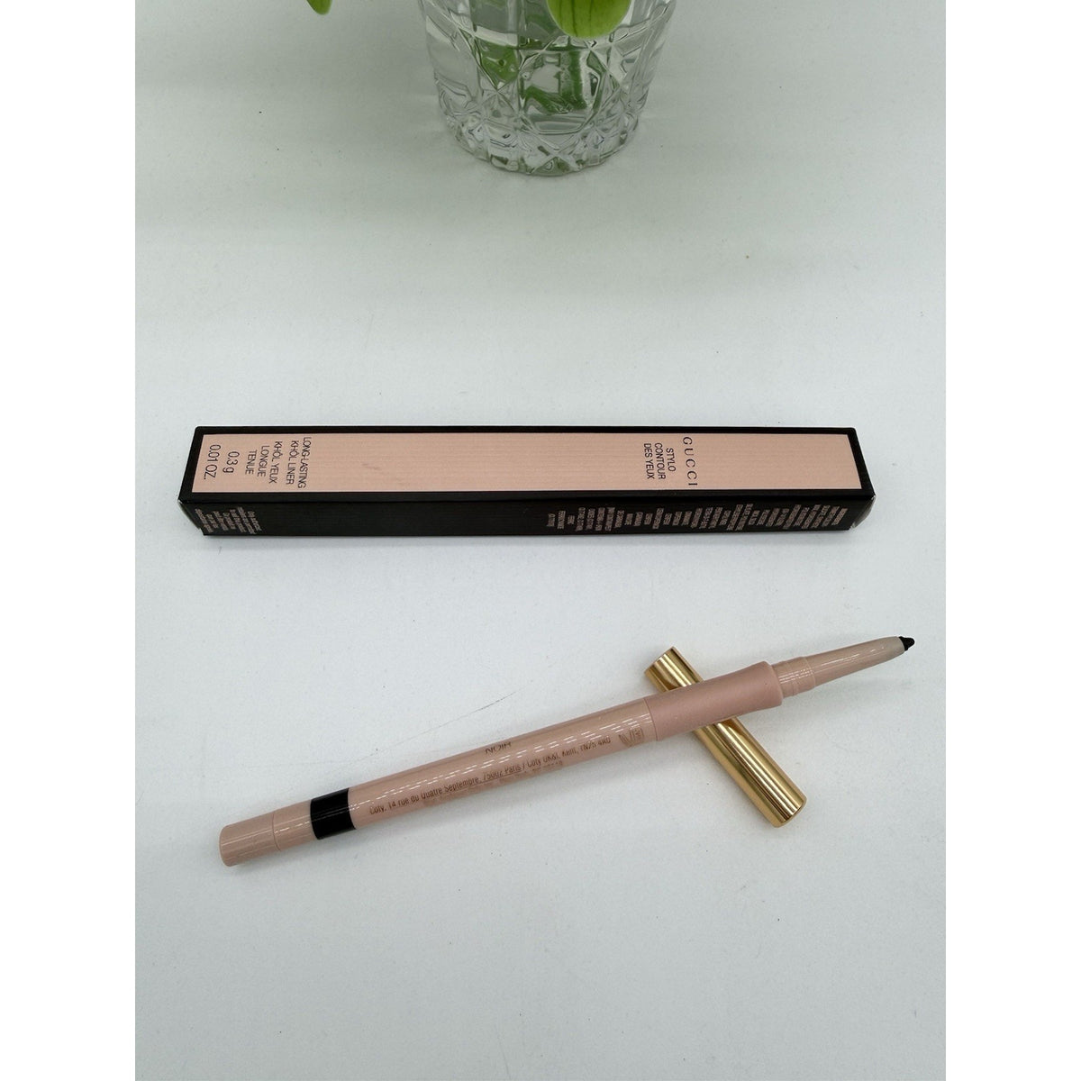 Gucci Stylo Contour Des Yeux Kohl Eyeliner Pencil 01 Black