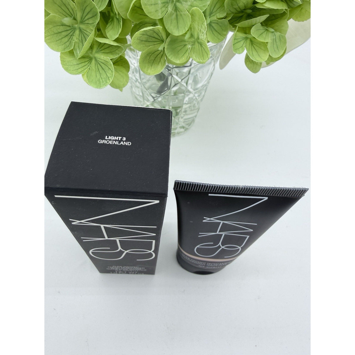 Nars Pure Radiant Tinted Moisturizer SPF30 Light 3 GROENLAND 1.9 Oz /50mL