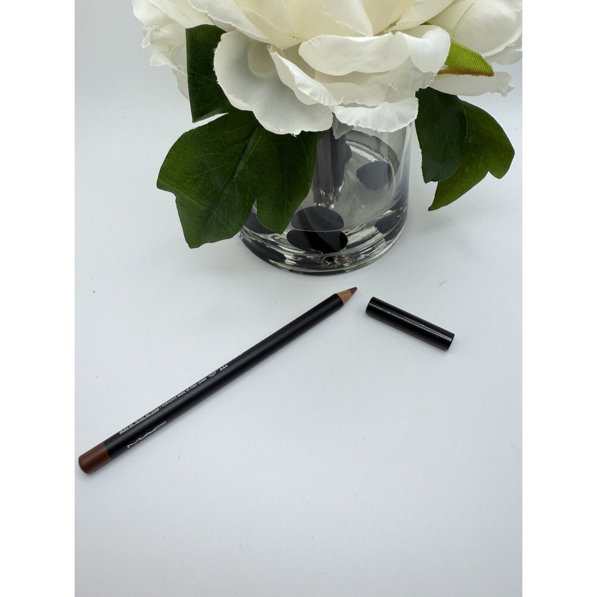 MAC Lip Pencil Cork FULL SIZE 0.05oz/1.45g