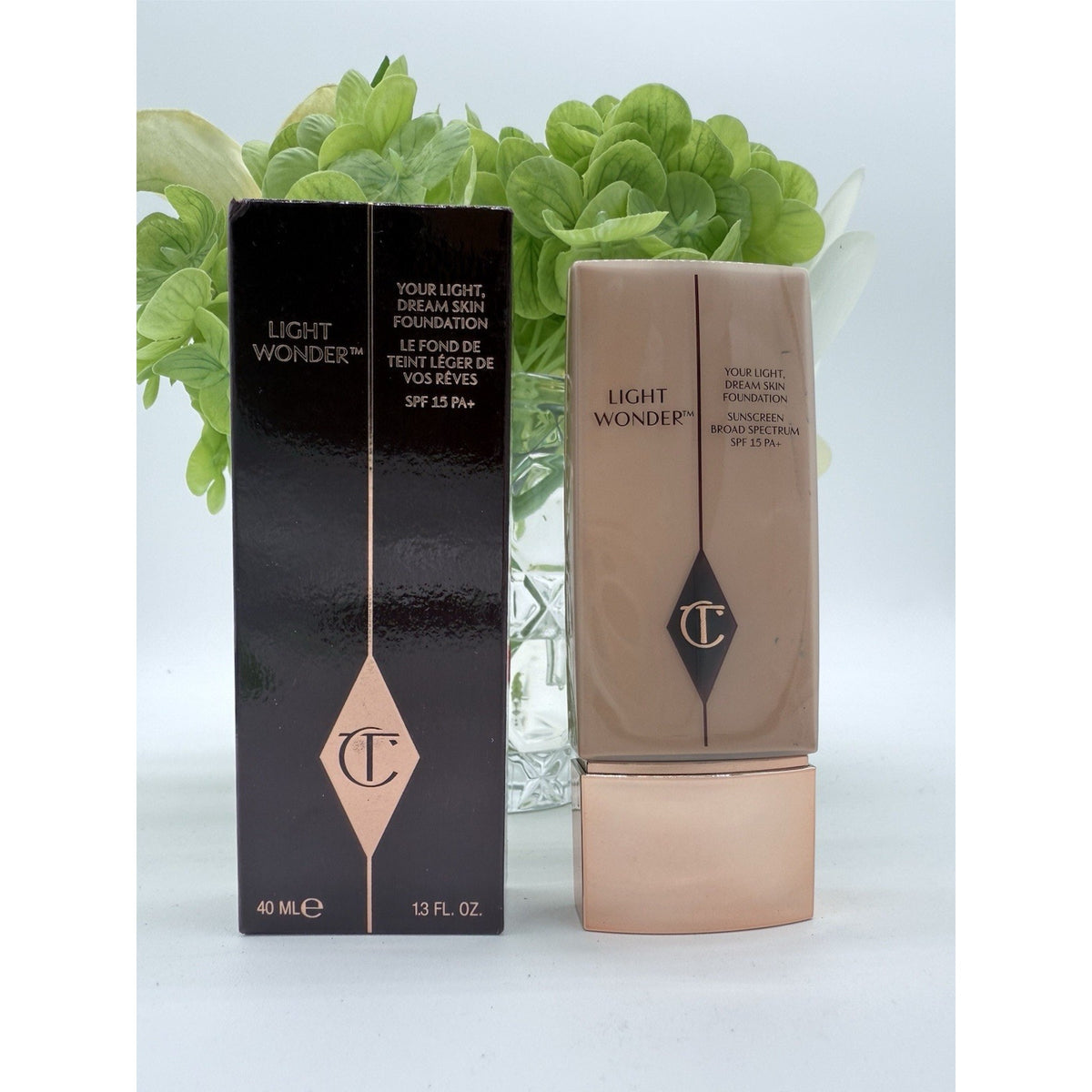 Charlotte Tilbury Light Wonder Foundation 8 Medium / Moyen 40ml / 1.3fl.oz