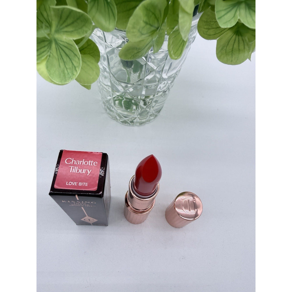 Charlotte Tillbury K.I.S.S.I.N.G Fallen From The Lipstick Tree LOVE BITE