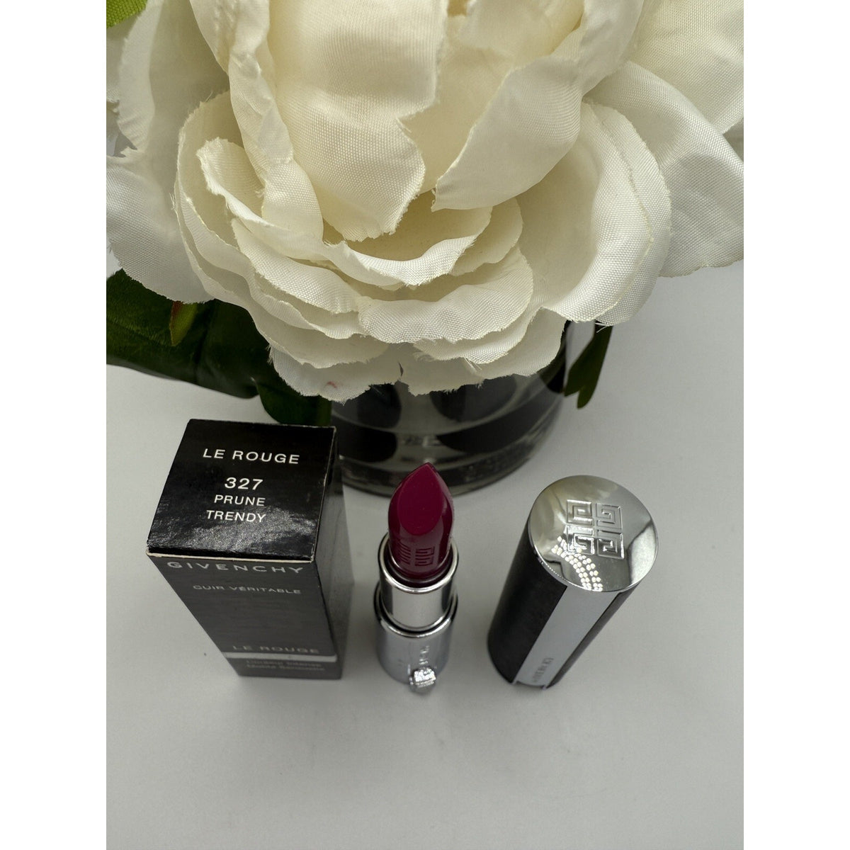 Givenchy Cuir Veritable Le Rouge 327 Prune Trendy 3.4g