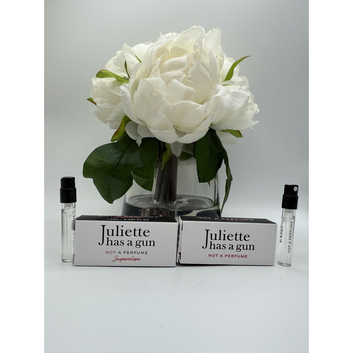 Juliette Has A Gun Not a Perfume & Not a Perfume Superdose Sample 1.7mL each