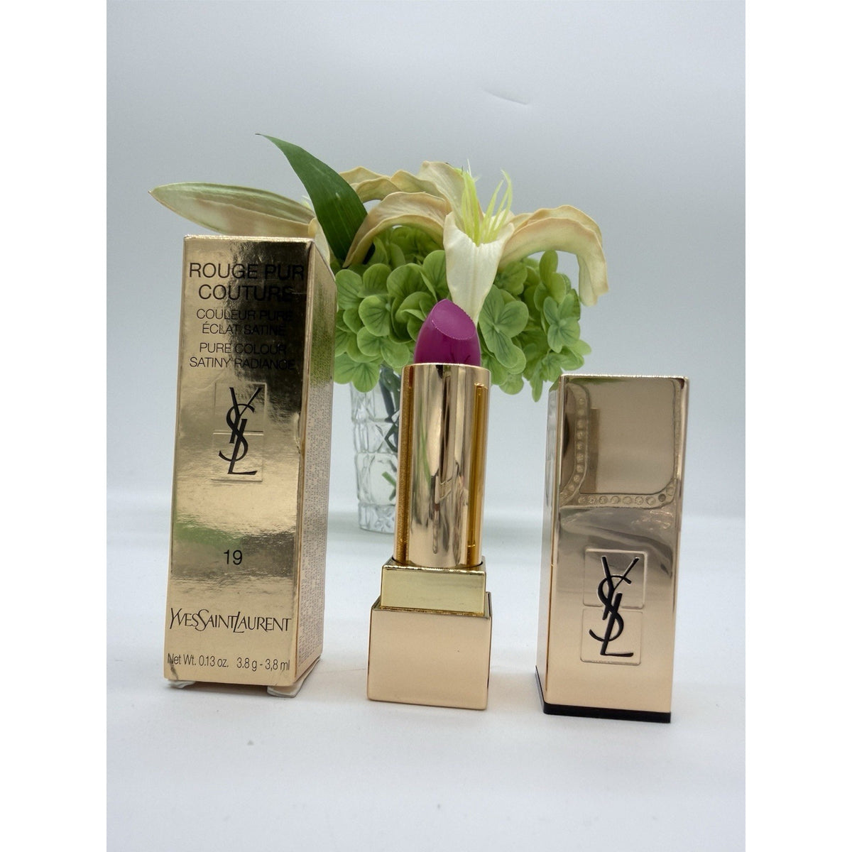 Yves Saint Laurent Rouge Pur Couture Lipstick 19 Le FUCHSIA .13oz / 3.8g