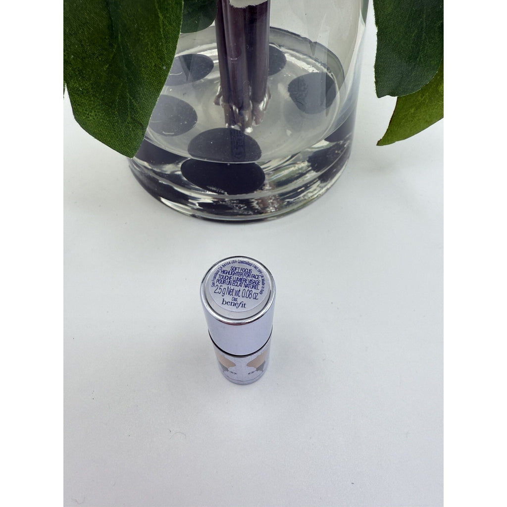 Benefit Watt's Up Soft Focus Highlighter For Face Mini 2.5g /0.08oz