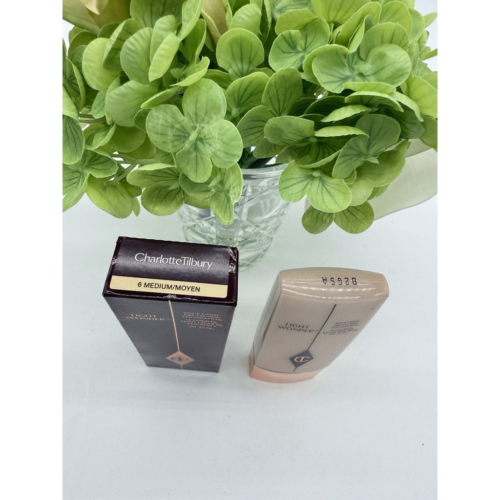 Charlotte Tilbury Light Wonder Foundation 6 Medium / Moyen 40ml / 1.3fl.oz