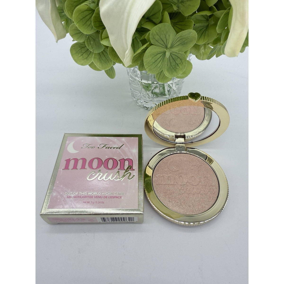 Too Faced Moon Crush Out of this World Highlighter Shooting Star .24 oz / 7g NIB